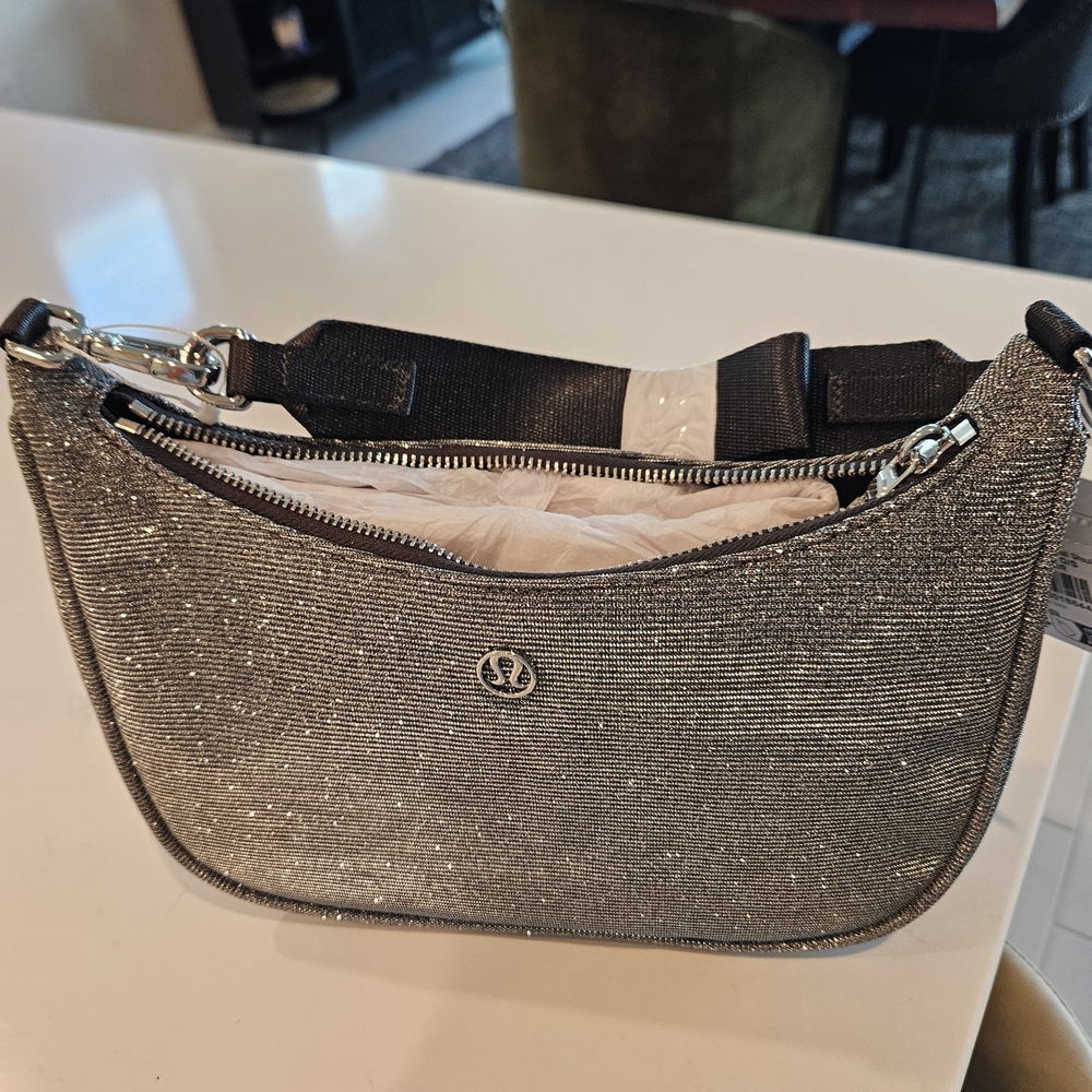lululemon athletica Silver Sparkle Shoulder Bag - Picture 3 of 5